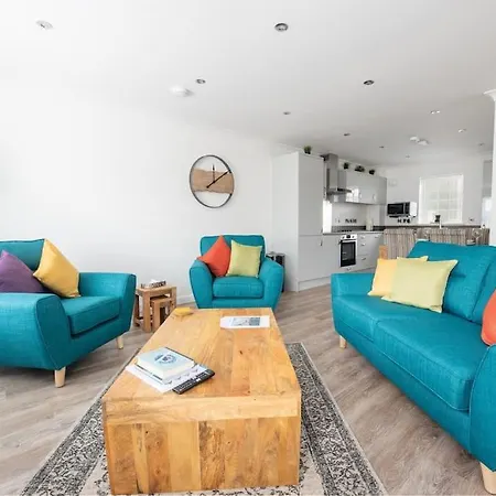Modern Ground Floor Apartment In Tornagrain Inverness Exterior foto